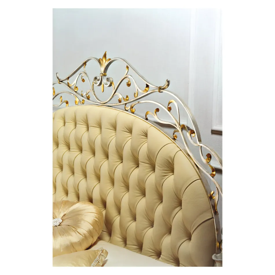 Klassiek en luxueus tweepersoonsbed van ijzer en leer, gemaakt in Italië - Laki Viadurini