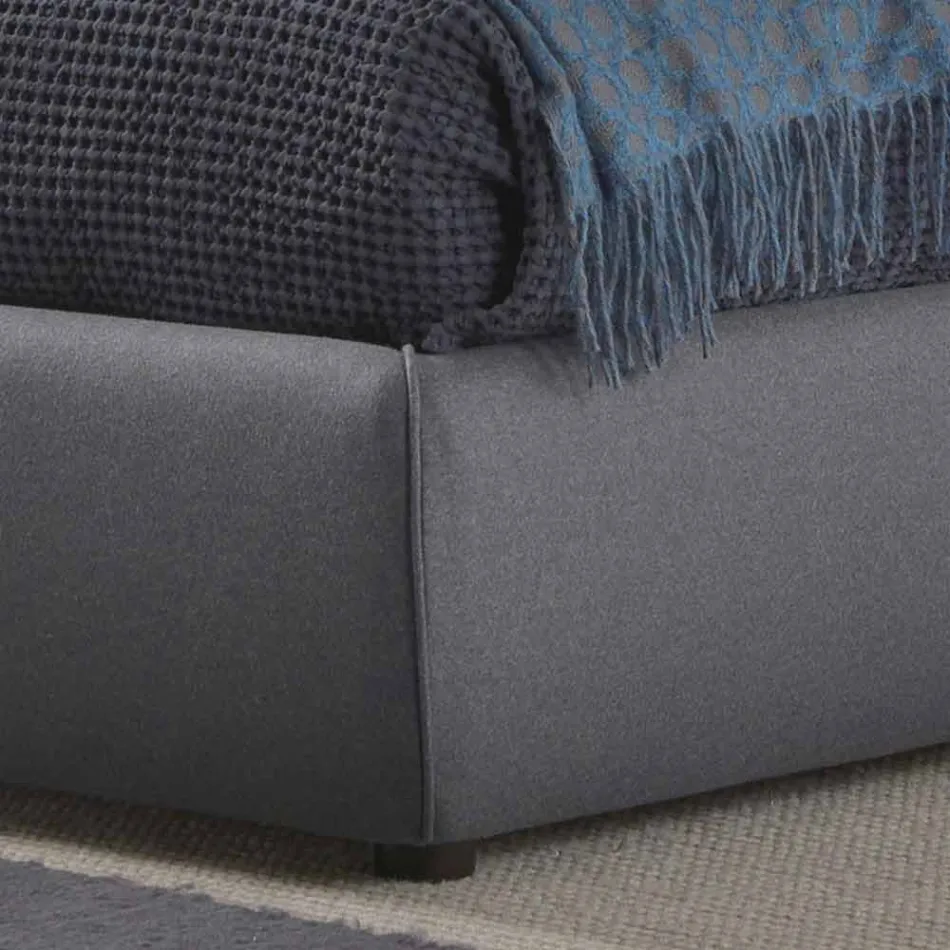 Tweepersoonsbed met gestoffeerde doos in Corolle-stof van Bolzan Viadurini