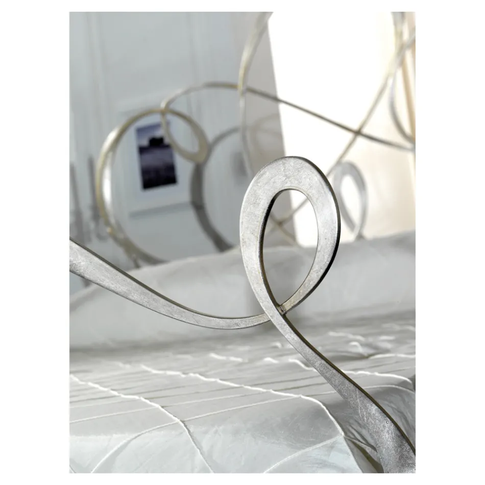 Tweepersoonsbed met bijpassend voeteneinde, matras en 2 nachtkastjes - Nebbia Viadurini