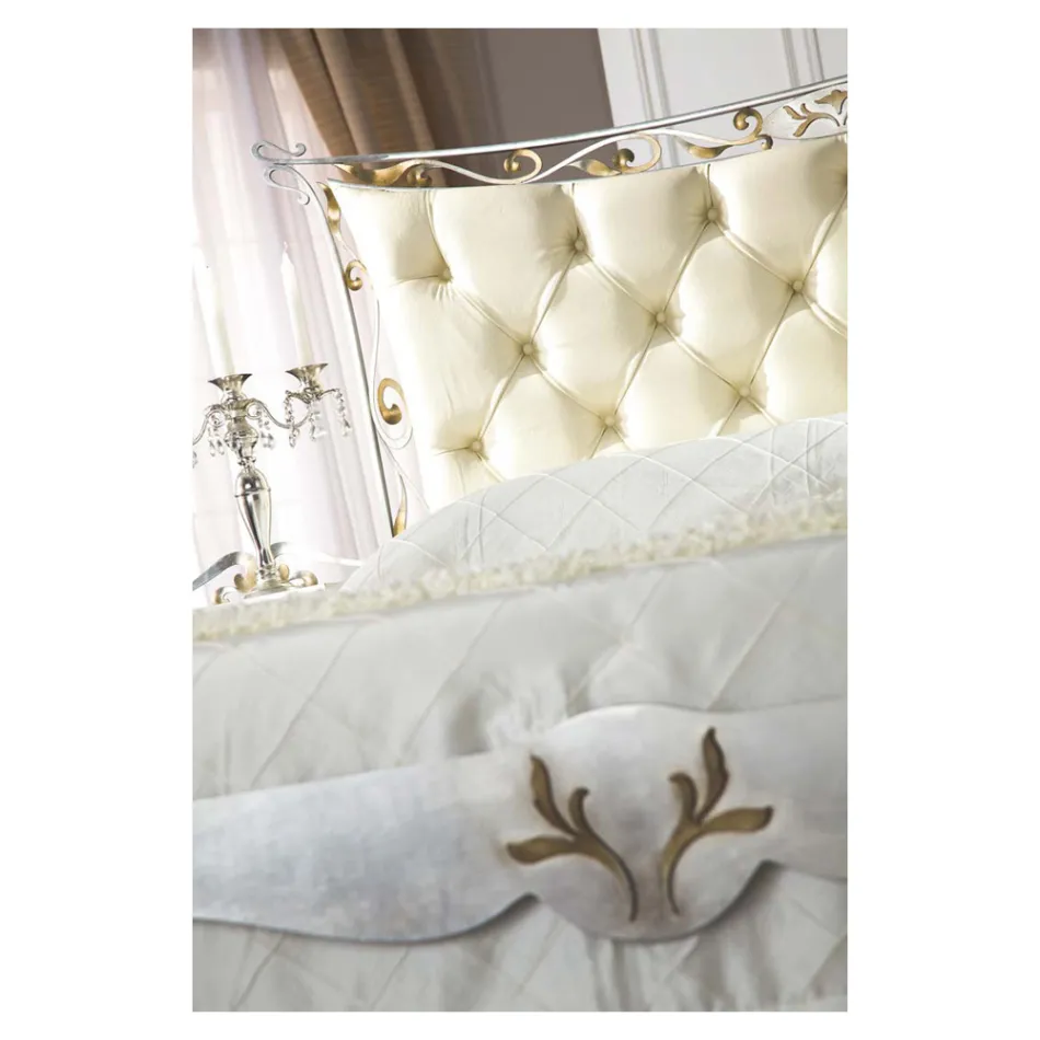 Klassiek tweepersoonsbed in ijzer en leer, gemaakt in Italië - King Viadurini