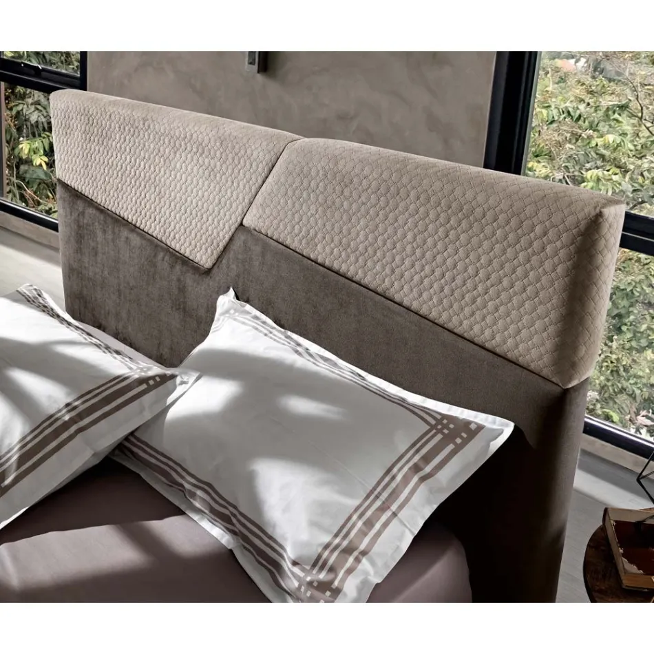 Modern design tweepersoonsbed met geplooid of gewatteerd hoofdeinde - Alano Viadurini