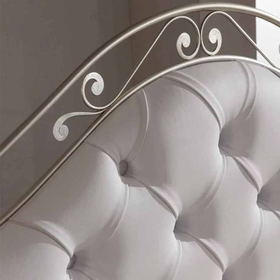 Gestoffeerd dubbel bed met de hand gemaakt in massief ijzer Gracie Viadurini