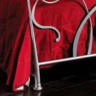 Dubbel bed in ijzer ambachtelijke met kegelvormige benen Zoe Viadurini