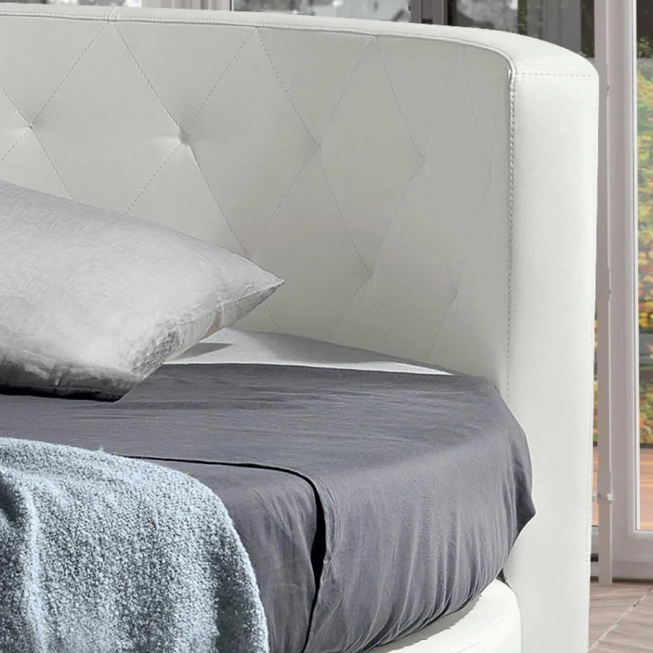 Rond design tweepersoonsbed bekleed met eco-leer - Faenza Viadurini