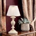 Houten lamp met lampenkap, gemaakt in Italië - Milaan