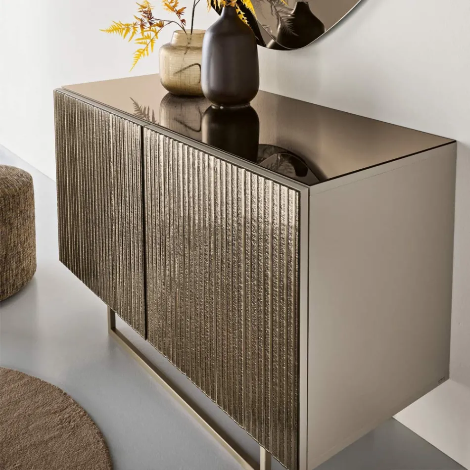 Dressoir met twee deuren, gecoat in melamine met geribbeld glas, gemaakt in Italië - Ninfa Viadurini