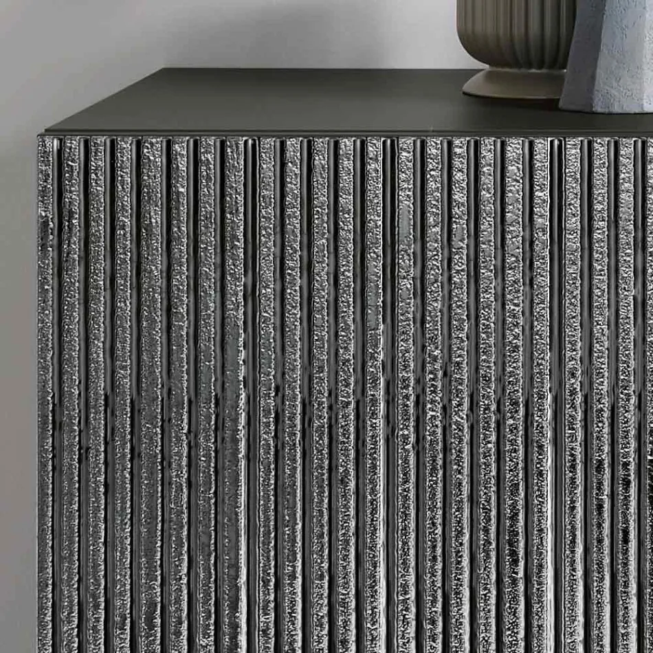 Dressoir met drie deuren, uitgevoerd in gestreept glas en melamine afgewerkt hout, gemaakt in Italië - Ninfa Viadurini