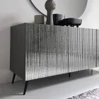 Dressoir met drie deuren, uitgevoerd in gestreept glas en melamine afgewerkt hout, gemaakt in Italië - Ninfa Viadurini