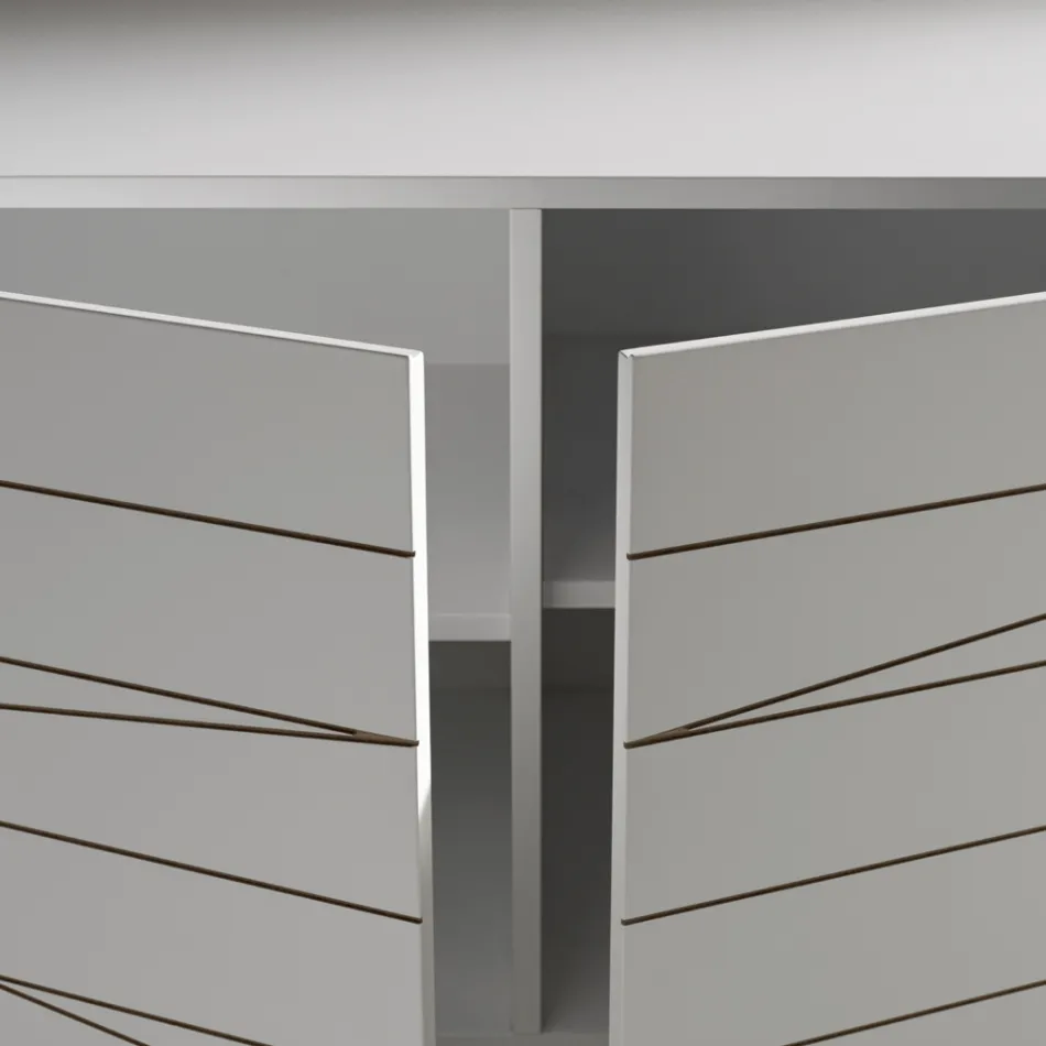 Dressoir met 3 deuren in geverfd houtacglomeraat - Ariete Viadurini