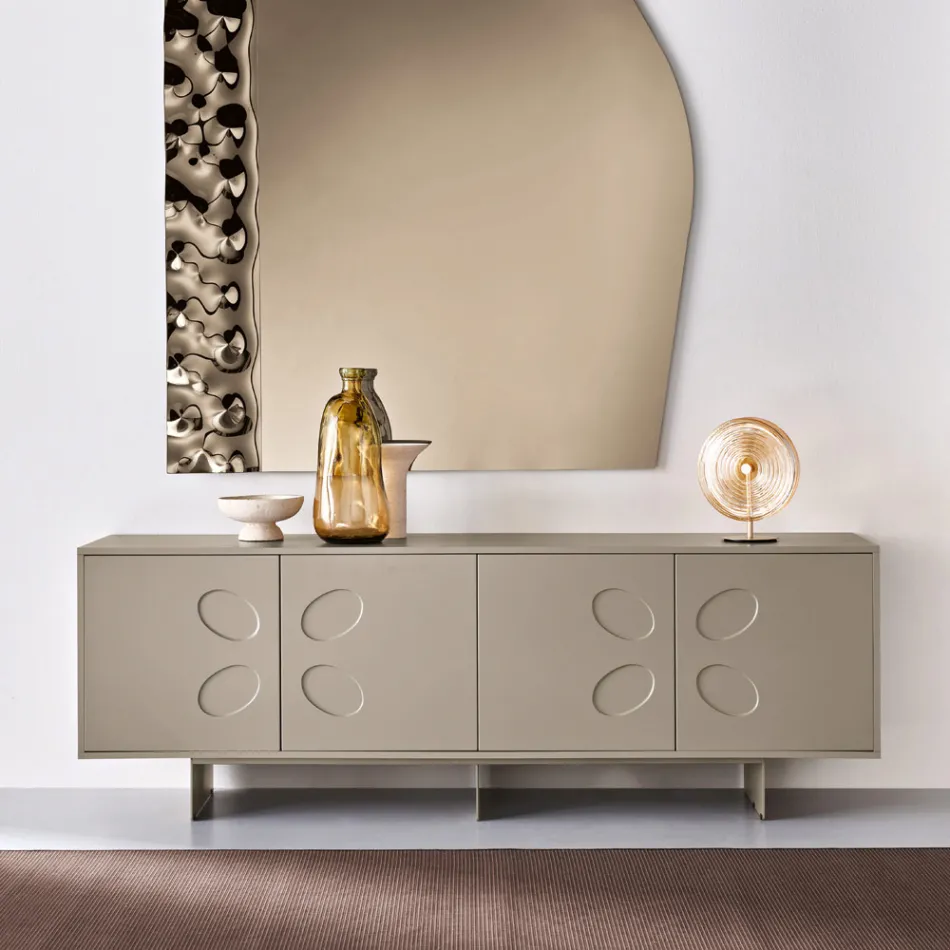Rialto dressoir met vier deuren, gemaakt van MDF en melamine in twee afwerkingen, vervaardigd in Italië. Viadurini
