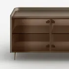 Gebogen dressoir van gelakt hout met deuren van bronskleurig glas, gemaakt in Italië - Lyra Viadurini