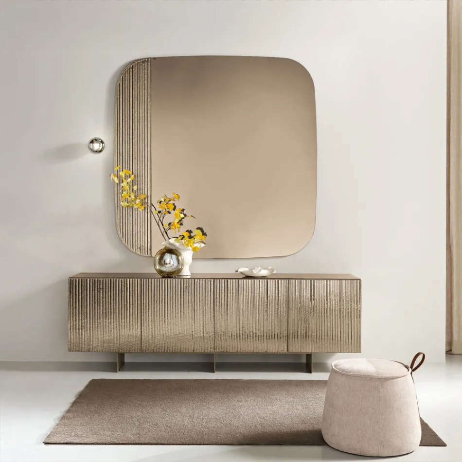 Vierdeurs dressoir van melamine en gecoat gestreept glas, gemaakt in Italië - Ninfa Viadurini