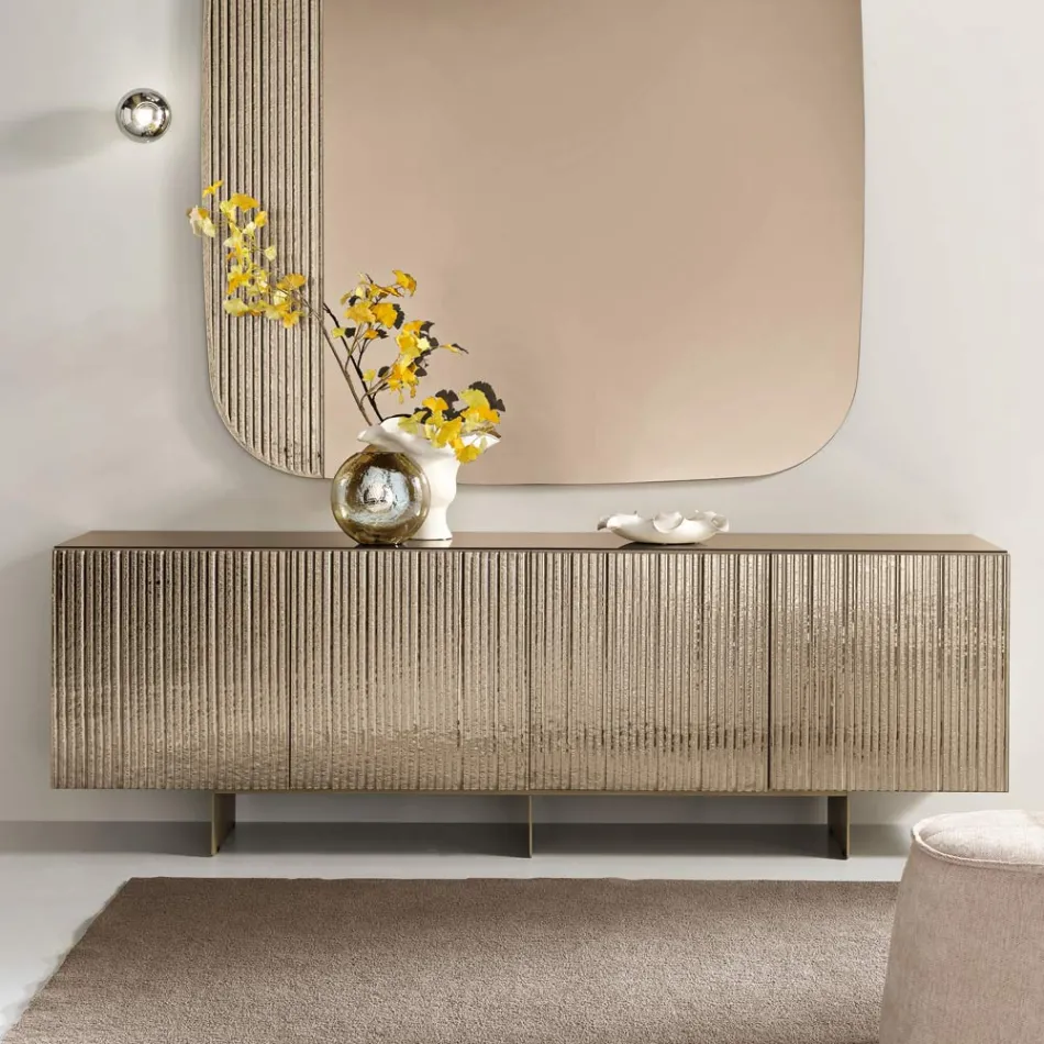 Vierdeurs dressoir van melamine en gecoat gestreept glas, gemaakt in Italië - Ninfa Viadurini