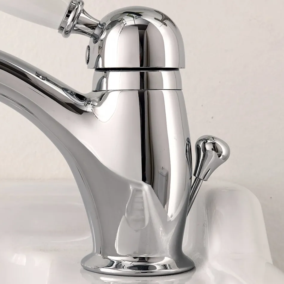 Klassieke stijl handgemaakte messing wastafelmengkraan met hendel - Noriana Viadurini