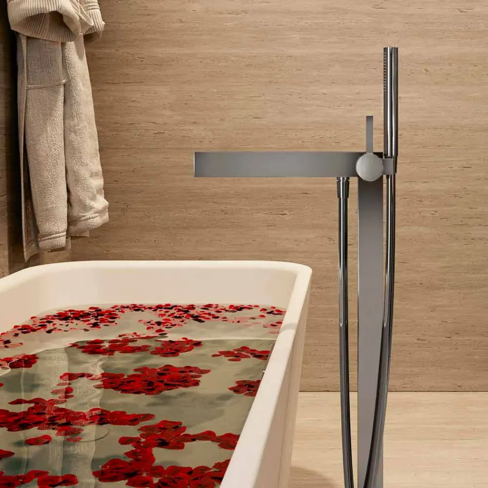 Moderne eengreepsmengkraan voor bad in verchroomd metaal - Girino Viadurini