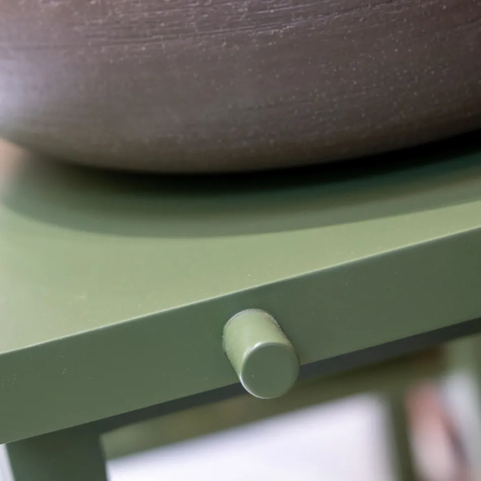 Vrijstaande badkamerkast met teakhouten afwerking en grote groene plank - Raomi Viadurini