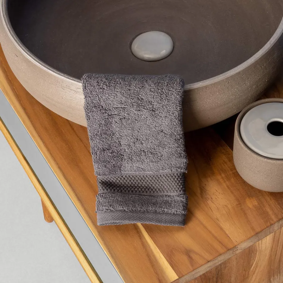 Vrijstaande badkamerkast in natuurlijk teakhout met grijze kleurondersteuning - Gatien Viadurini