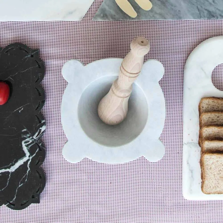 Mortel in wit Carrara-marmer met houten stamper gemaakt in Italië - Winda Viadurini