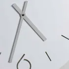 Klassieke Design Witte Wandklok in Rond Hout - Septimius Viadurini