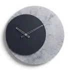 Ronde wandklok Elara van bedrukt methacrylaat, gemaakt in Italië. Viadurini