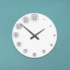 Houten klok met geleidelijk groter wordende cijfers, gemaakt in Italië - Kenia Viadurini