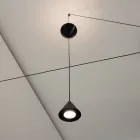 Vloerlamp in zwart aluminium en minimalistisch design met dubbele kegel - Mercado Viadurini