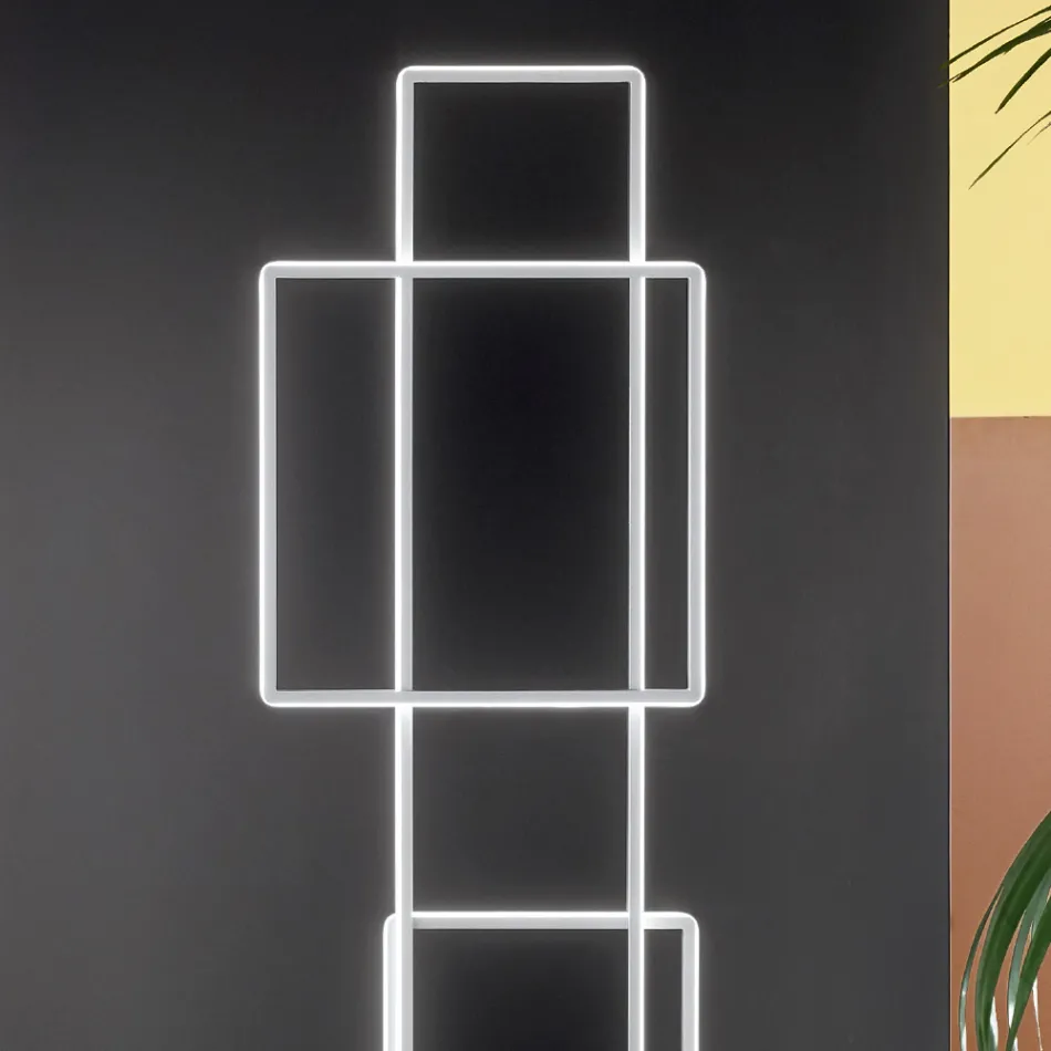 Design LED vloerlamp in goud of zilver gelakt metaal - Formal Viadurini