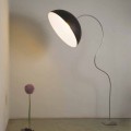 Moderne vloerlamp In-es.artdesign Half Moon gekleurd nebuliet