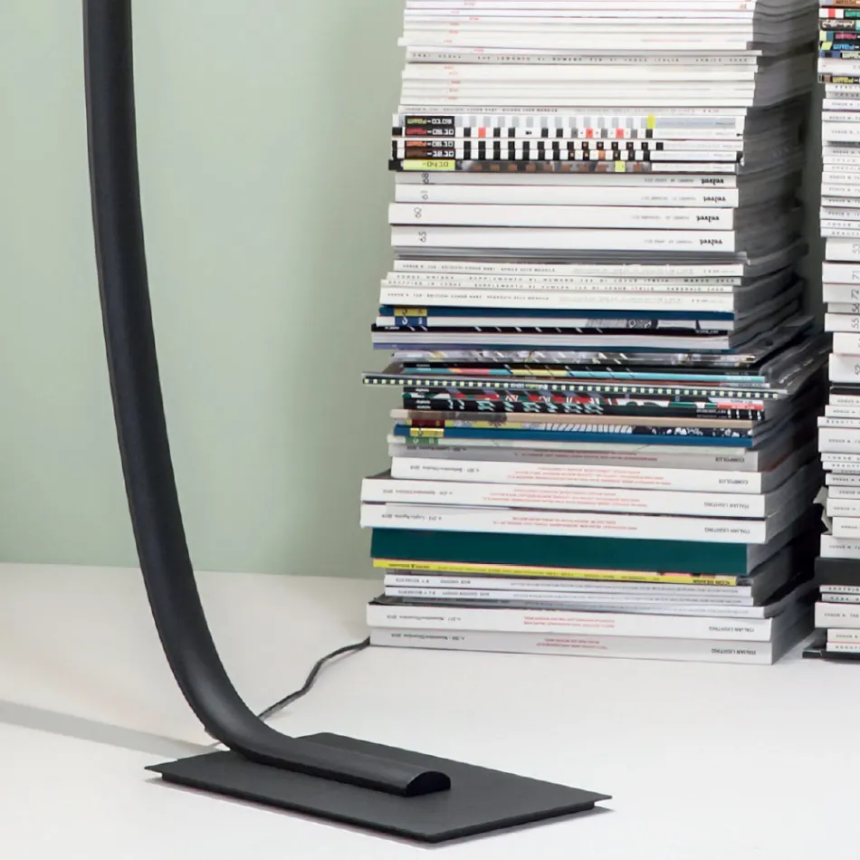 Moderne dimbare LED-vloerlamp in zwart, goud of wit metaal - Gondola Viadurini