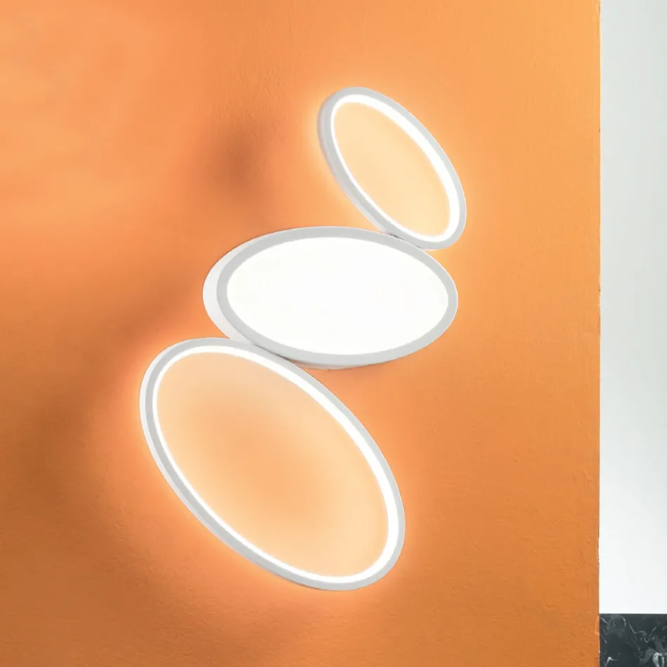 Moderne dimbare LED-plafondlamp in wit of goudkleurig metaal - Raissa Viadurini