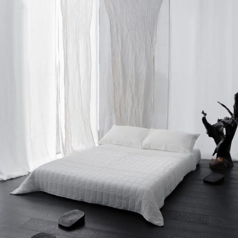 Plaid van katoensatijn en chenille met lurex, krijt of retro rand - Tortoro Viadurini