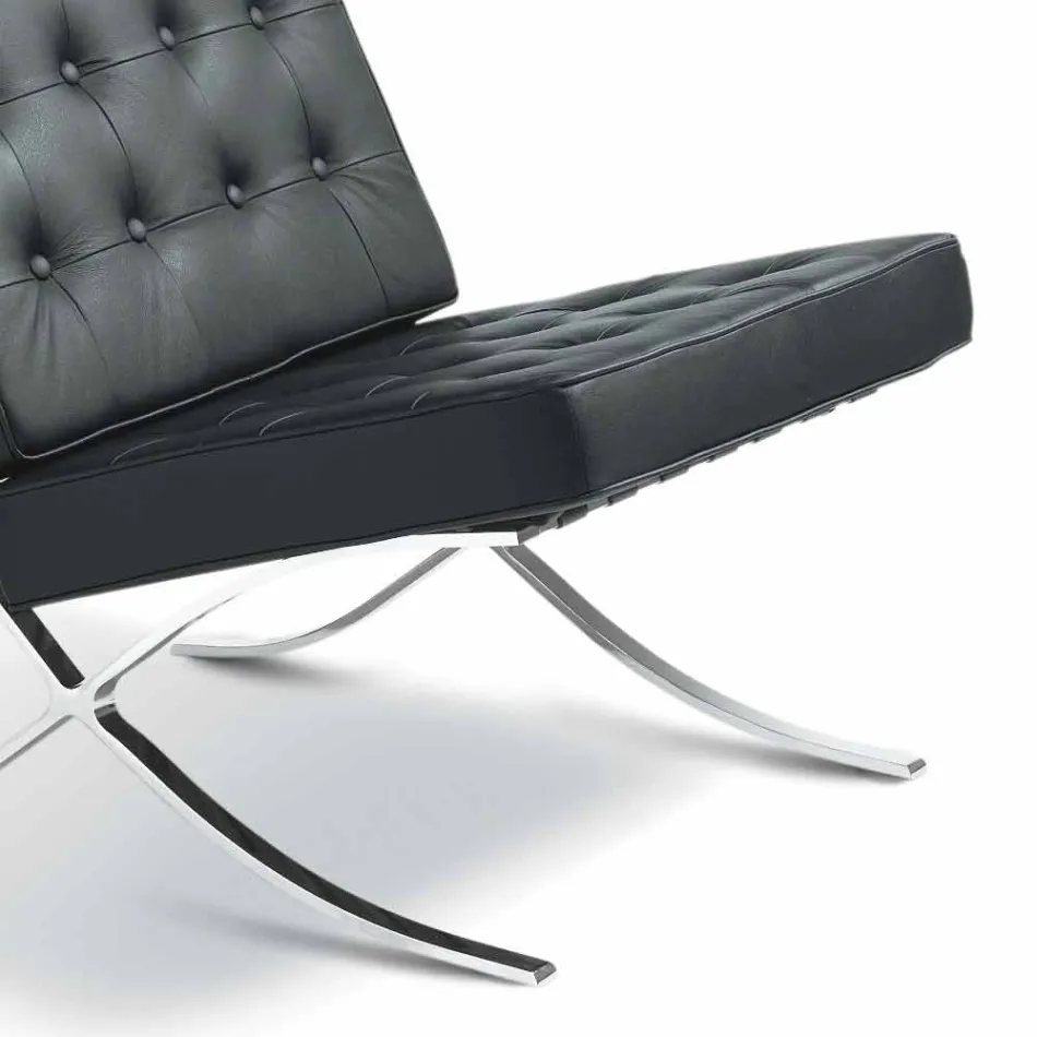 Leunstoel in kunstleer met studs en chroom structuur Morella Viadurini