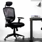 Halfzijdige en operationele moderne draaifauteuil in zwart Reta - Simona Viadurini