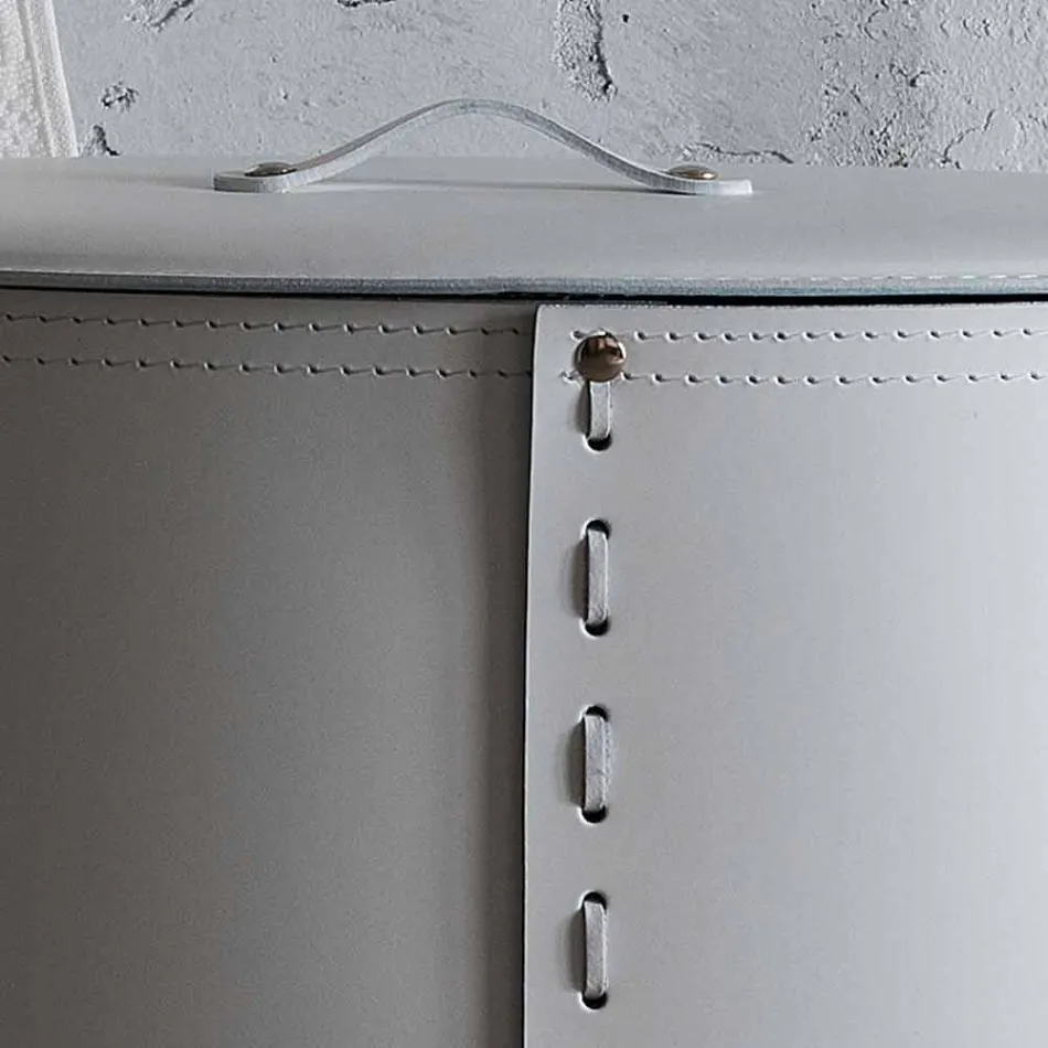 Ovale wasmand in Riky geregenereerd leer gemaakt in Italië Viadurini