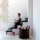 Cilindrische houtblokkenhouder in geregenereerd leer met Tonda Firestyle-wielen Viadurini