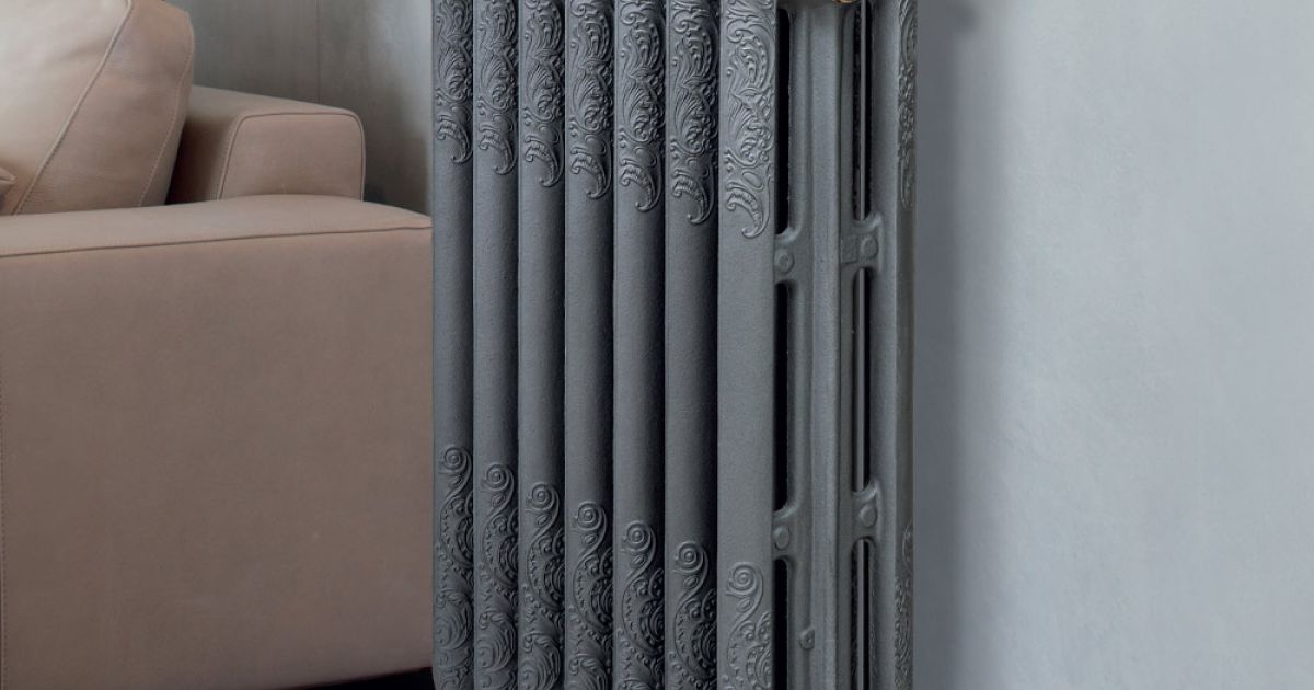 Hydraulische gietijzeren radiator met 3 kolommen