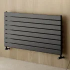 Enkele hydraulische radiator in zwart koolstofstaal, gemaakt in Italië - Ciro Viadurini