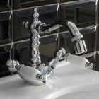 Klassieke bidetkraan met één gat en handgemaakte koperen hendels - Noriana Viadurini