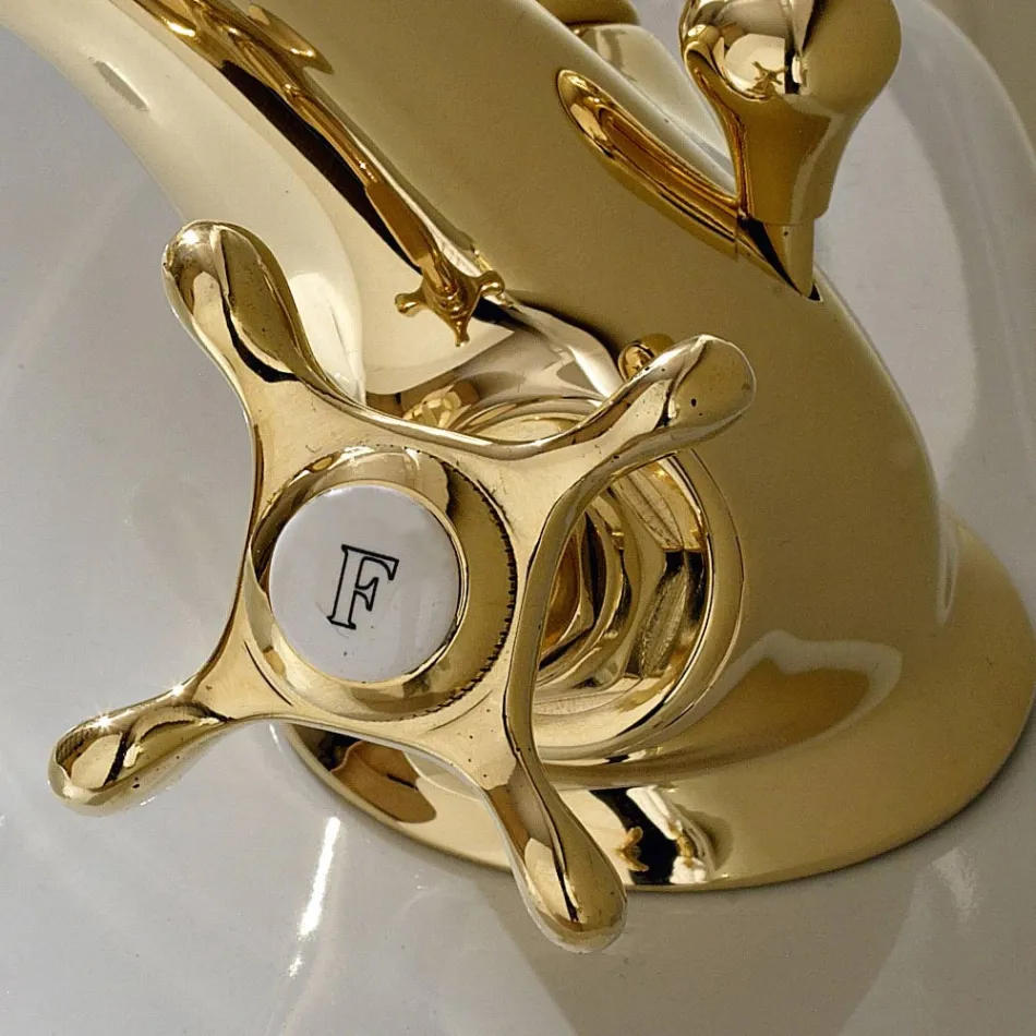 Bidetkraan met één gat in messing met klassieke vlinderhandgrepen - Fioretta Viadurini