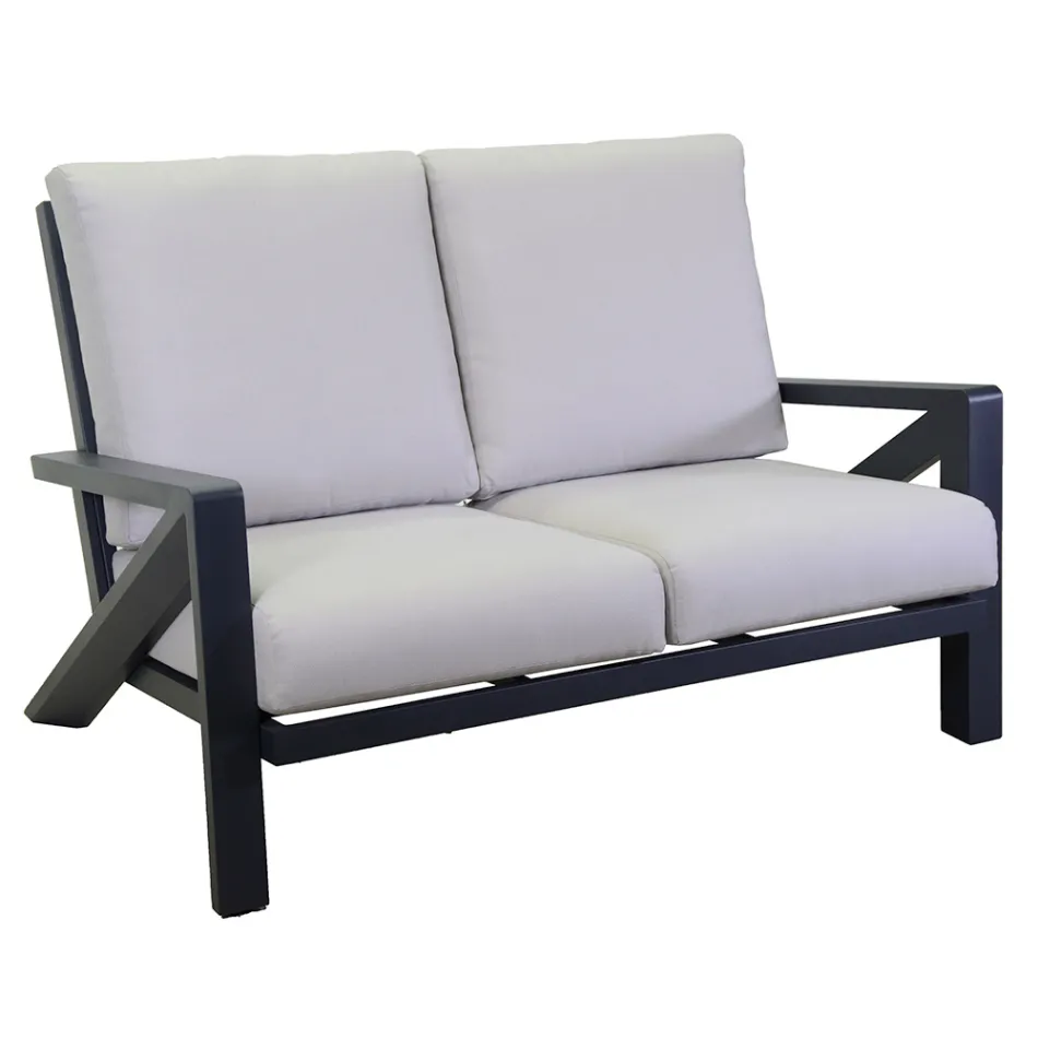 Woonkamer Bestaande uit een bank, salontafel en fauteuils met voetensteun - Mededelingenbord Viadurini