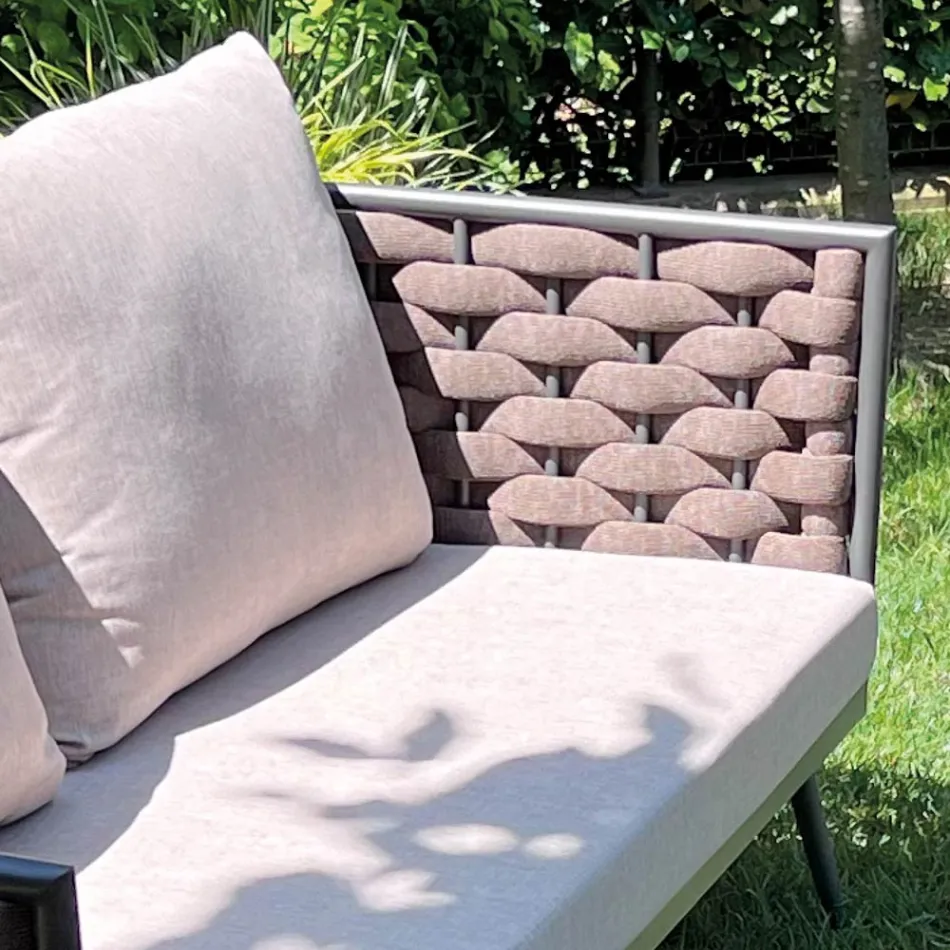 Buitenwoonkamer met bank, fauteuil en rechthoekige salontafel - Dandelium Viadurini