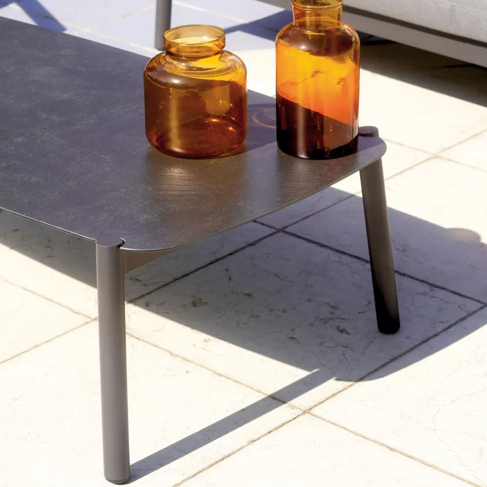 Tuinlounge met 2 fauteuils, 1 bank en 1 aluminium tafel - Minni Viadurini