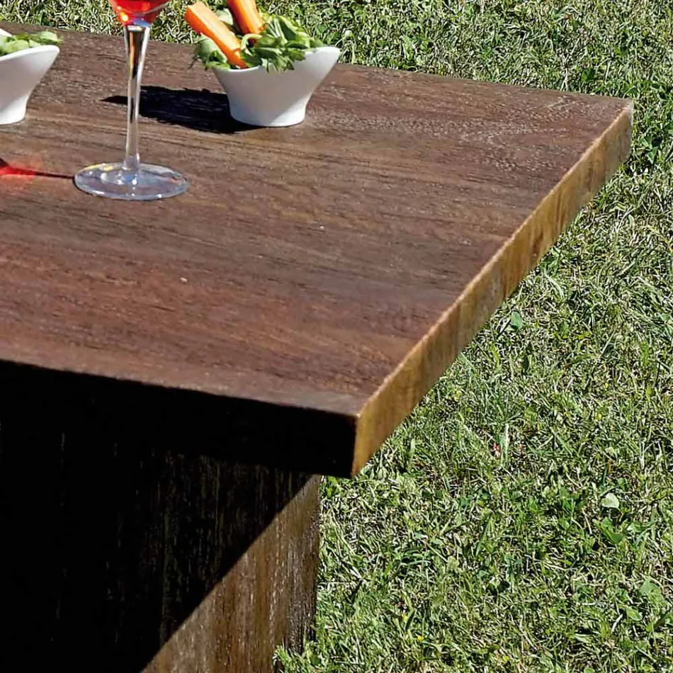 Rotan tuinlounge met houten salontafel en kussens - Hugues Viadurini