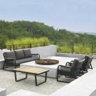 Woonkamer gemaakt van aluminium met details van Braziliaans teakhout - Dagboek Viadurini