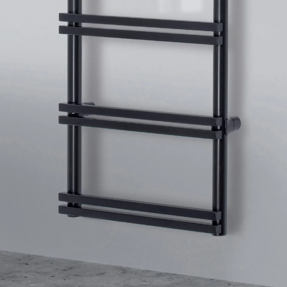 Elektrische handdoekverwarmer met verticale collectoren Made in Italy - Ginger Viadurini