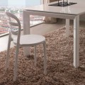 Witte stoel met een modern design Derulo