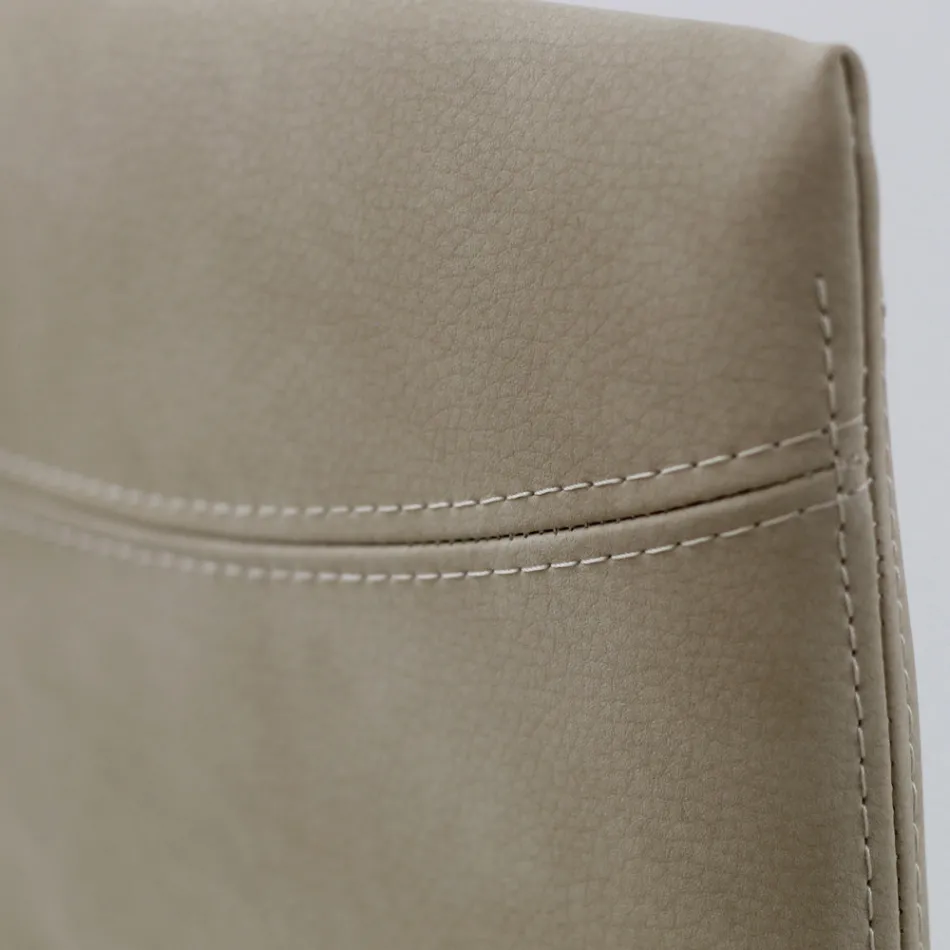 Woonkamerstoel van imitatieleer met gelakte poten Made in Italy - Roslin Viadurini