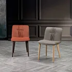 Woonkamerstoel bekleed met stof en essenhouten poten - Florinda Viadurini