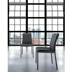 Moderne gewatteerde en gestoffeerde woonstoel, gemaakt in Italië – Monnalisa Viadurini