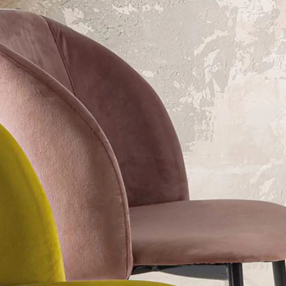 Eetkamerstoel in fluweel met zwarte metalen poten, 4 stuks - Hanna Viadurini